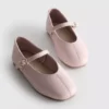 Die „The Edit“-Flache Schuhe aus Leder