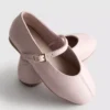 Die „The Edit“-Flache Schuhe aus Leder