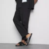Die „The Edit“-Hose aus Leinenmischung im Relax-Stil Die „The Edit“-Hose aus Leinenmischung im Relax-Stil