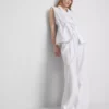Die „The Edit“-Plissee-Leinenhose mit weitem Bein Die „The Edit“-Plissee-Leinenhose mit weitem Bein