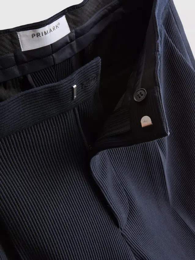 Die „The Edit“-Plisseehose Die „The Edit“-Plisseehose