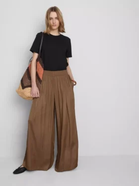 Die „The Edit“ Satin-Hose mit weitem Bein Die „The Edit“ Satin-Hose mit weitem Bein