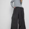 Die „The Edit“ Satin-Hose mit weitem Bein Die „The Edit“ Satin-Hose mit weitem Bein