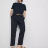 Die „The Edit“ Slim-Fit-Hose mit Pfirsichstruktur Die „The Edit“ Slim-Fit-Hose mit Pfirsichstruktur