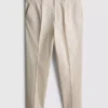 Die „The Edit“ Slim-Fit-Hose mit Pfirsichstruktur Die „The Edit“ Slim-Fit-Hose mit Pfirsichstruktur