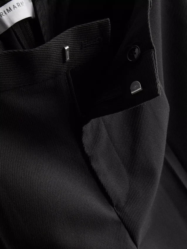 Die „The Edit“-Twill-Hose Die „The Edit“-Twill-Hose