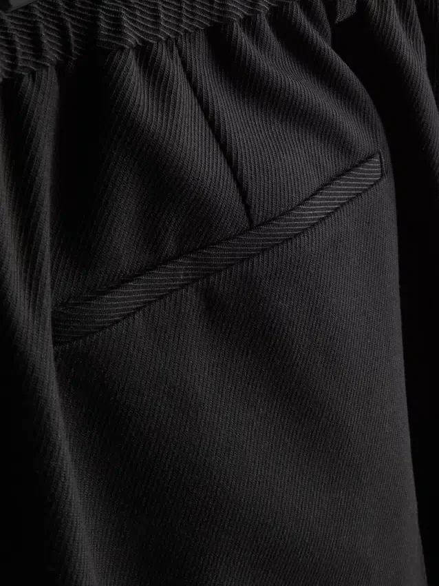 Die „The Edit“-Twill-Hose Die „The Edit“-Twill-Hose