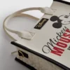 Disney-Tasche aus Kunstleder mit Mickey und Freunden