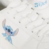 Disneys Stitch-Sneaker mit niedrigem Schaft