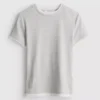 Doppellagiges T-Shirt mit Rundhalsausschnitt Doppellagiges T-Shirt mit Rundhalsausschnitt