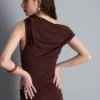 Drapiertes Jersey-Top mit einer Schulter Drapiertes Jersey-Top mit einer Schulter