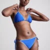 Dreieck-Bikini-Oberteil mit Ziernähten Dreieck-Bikini-Oberteil mit Ziernähten