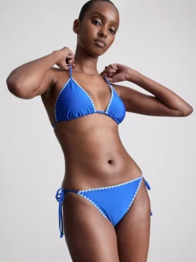 Dreieck-Bikini-Oberteil mit Ziernähten
