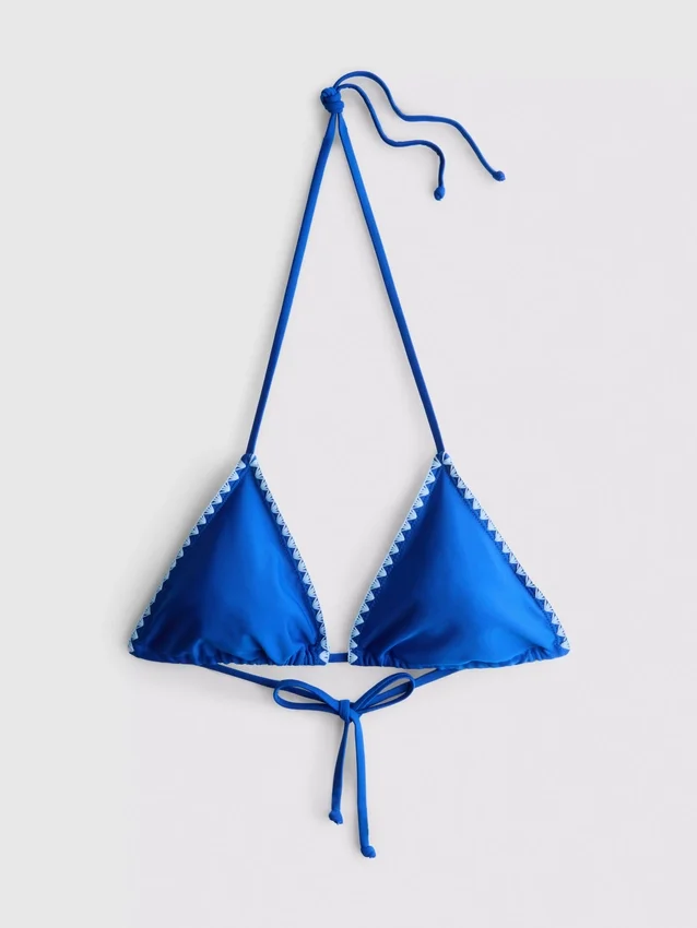 Dreieck-Bikini-Oberteil mit Ziernähten Dreieck-Bikini-Oberteil mit Ziernähten