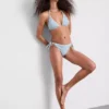Dreieckiges Bikini-Oberteil im Gingham-Muster mit Gänseblümchen-Borte Dreieckiges Bikini-Oberteil im Gingham-Muster mit Gänseblümchen-Borte