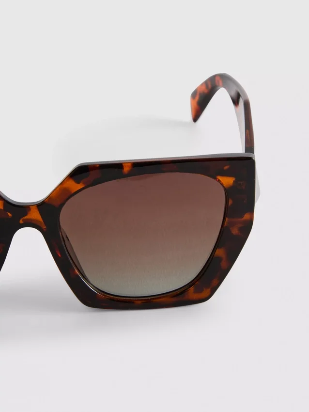 Eckige Sonnenbrille Eckige Sonnenbrille