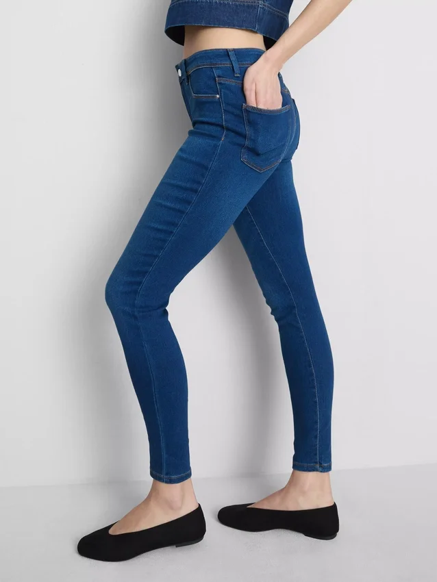 Essential Skinny-Jeans mit mittlerer Leibhöhe | Regular Essential Skinny-Jeans mit mittlerer Leibhöhe | Regular