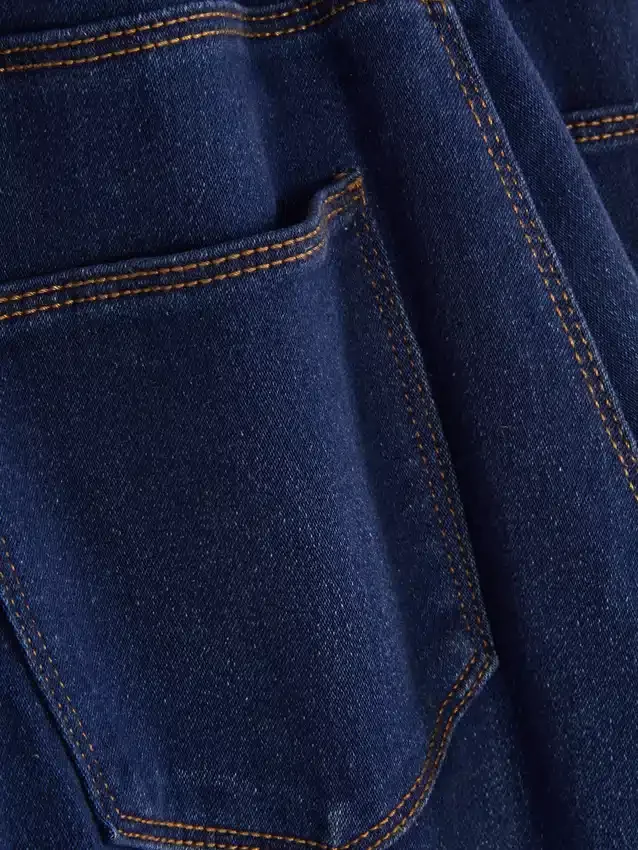 Essential Skinny-Jeans mit mittlerer Leibhöhe | Regular Essential Skinny-Jeans mit mittlerer Leibhöhe | Regular