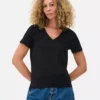 Essential T-Shirt mit V-Ausschnitt Essential T-Shirt mit V-Ausschnitt