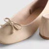 Flache Schuhe aus Kunstleder