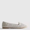 Flache Schuhe mit Ausschnitten