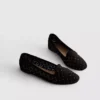 Flache Schuhe mit Ausschnitten