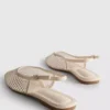 Flache Schuhe mit Strasssteinen und Fersenriemen