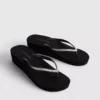 Flip-Flops mit Keilabsatz und Strasssteinen