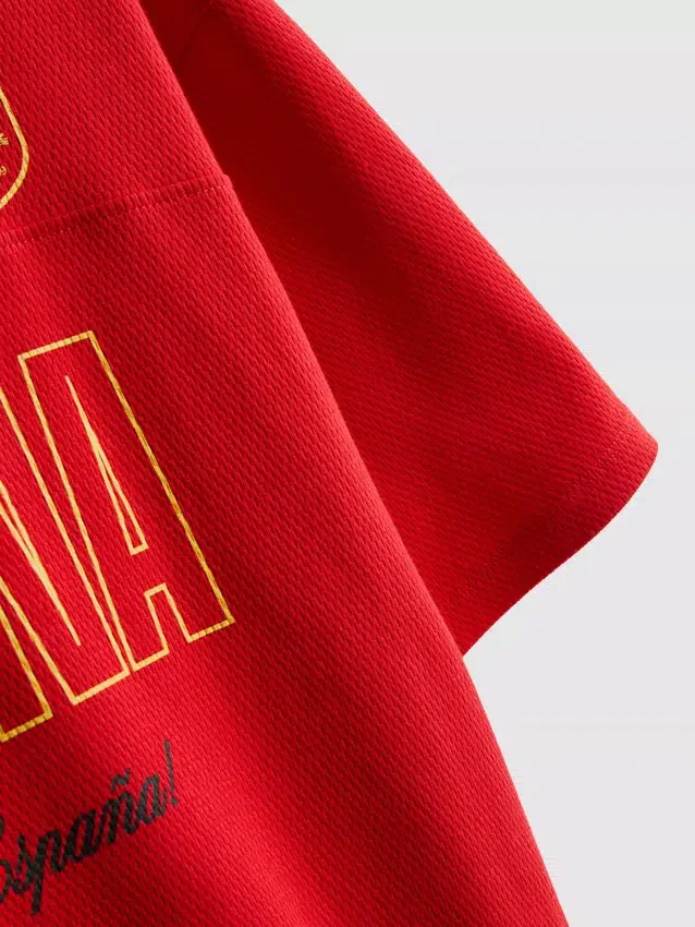 Fußball-Hemd mit Spanien-Motiv Fußball-Hemd mit Spanien-Motiv