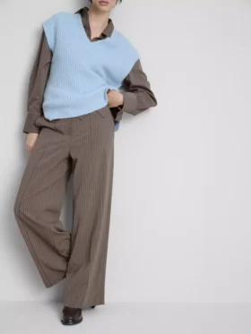Gebürstete Nadelstreifen-Hose mit weitem Bein