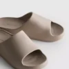 Geformte Pool-Slides