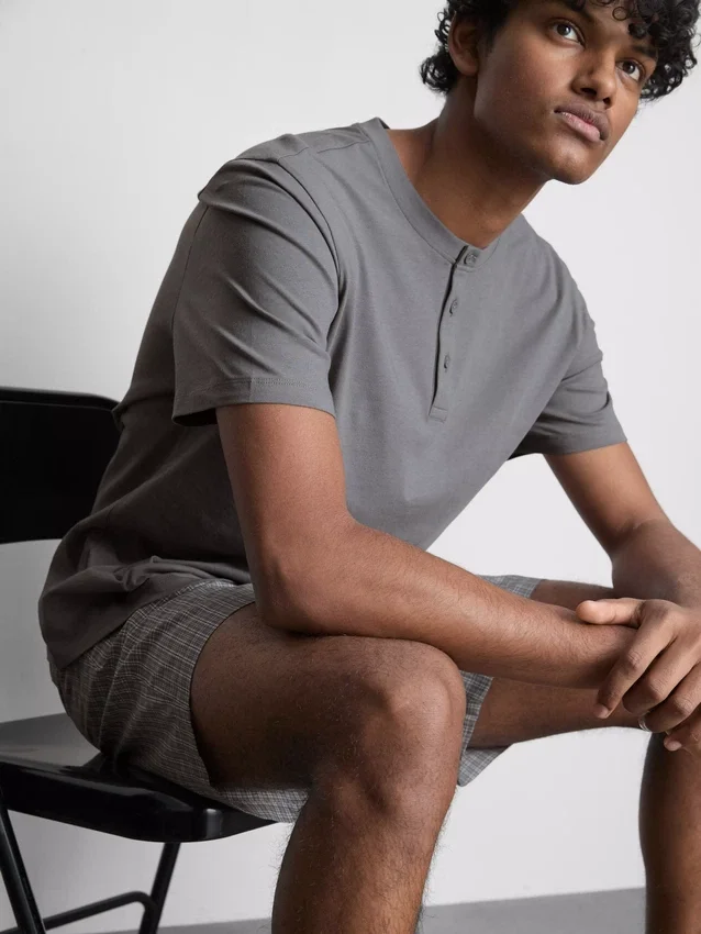 Gekarierte kurze Schlafanzug-Shorts Gekarierte kurze Schlafanzug-Shorts