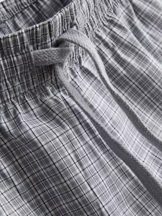 Gekarierte kurze Schlafanzug-Shorts Gekarierte kurze Schlafanzug-Shorts