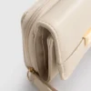 Geldbörse mit Reißverschluss und Metallic-Details