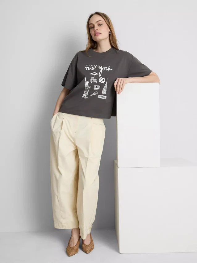 Geradliniges Grafik-T-Shirt aus Baumwolle Geradliniges Grafik-T-Shirt aus Baumwolle