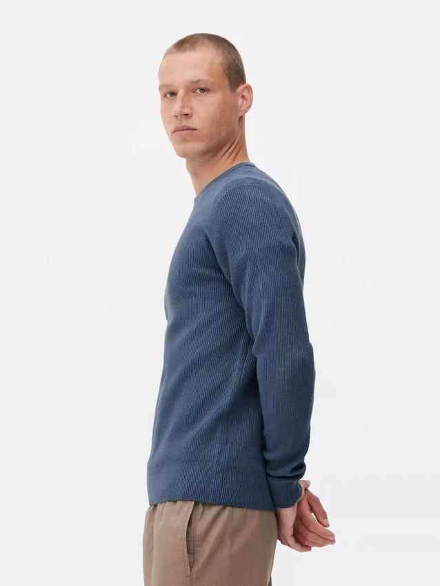 Gerippter Pullover mit Rundhalsausschnitt Gerippter Pullover mit Rundhalsausschnitt