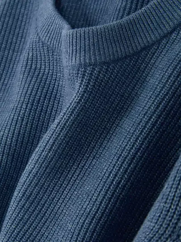 Gerippter Pullover mit Rundhalsausschnitt Gerippter Pullover mit Rundhalsausschnitt