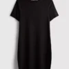Geripptes, figurbetontes Mini-T-Shirt-Kleid Geripptes, figurbetontes Mini-T-Shirt-Kleid
