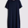 Geripptes, figurbetontes Mini-T-Shirt-Kleid Geripptes, figurbetontes Mini-T-Shirt-Kleid