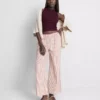 Geripptes Tanktop mit integriertem BH Geripptes Tanktop mit integriertem BH