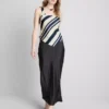 Gestreifte Bluse mit spitz zulaufendem Saum