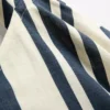 Gestreifte Bluse mit spitz zulaufendem Saum