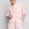 Gestreifte Oxford-Shorts mit hoher Taille Gestreifte Oxford-Shorts mit hoher Taille