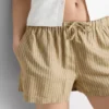 Gestreifte Oxford-Shorts mit hoher Taille Gestreifte Oxford-Shorts mit hoher Taille