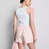 Gestreifte Oxford-Shorts mit hoher Taille Gestreifte Oxford-Shorts mit hoher Taille