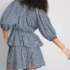 Gestreifte Seersucker-Bluse mit Puffärmeln von Paula Echevarría Gestreifte Seersucker-Bluse mit Puffärmeln von Paula Echevarría