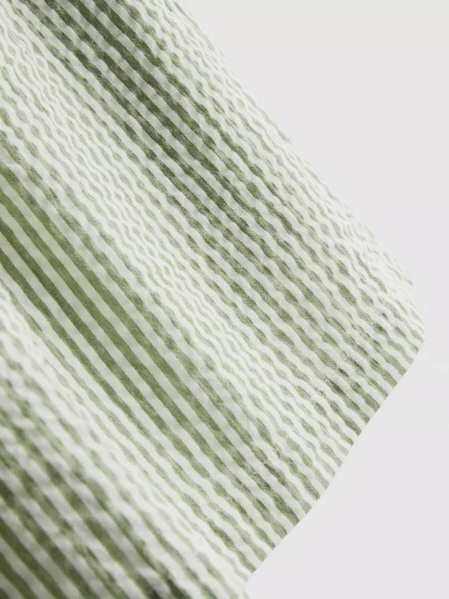 Gestreifte Seersucker-Shorts aus Baumwolle Gestreifte Seersucker-Shorts aus Baumwolle