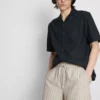 Gestreifte Shorts aus Leinenmischung Gestreifte Shorts aus Leinenmischung
