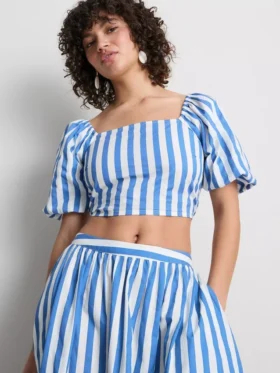 Gestreiftes Bardot-Top mit Puffärmeln