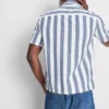 Gestreiftes Hemd mit Reverskragen Gestreiftes Hemd mit Reverskragen